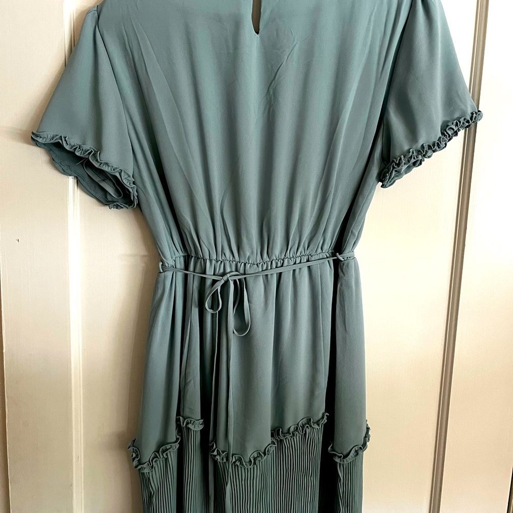 Light blue midi dress worn once